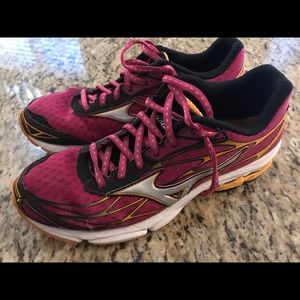 Mizuno Wave Catalyst Women’s 8.5